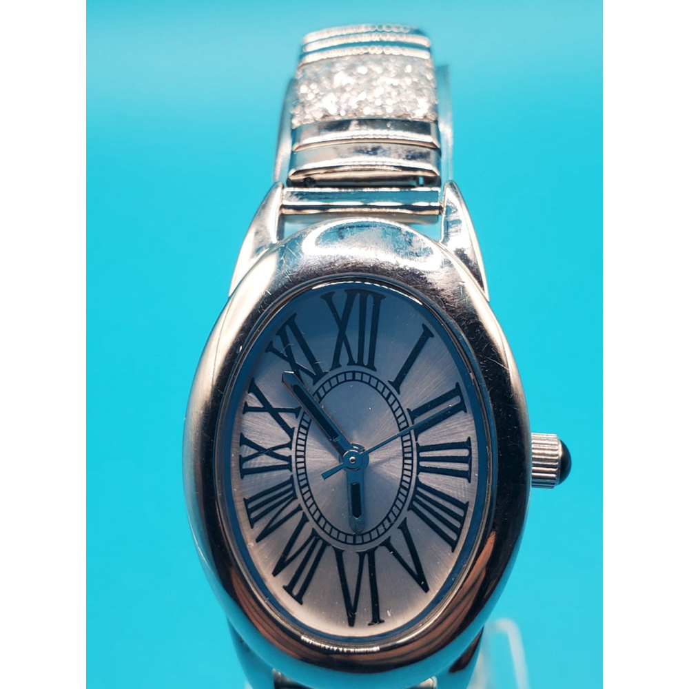 Ladies Quartz Watch - Picture 2 of 9